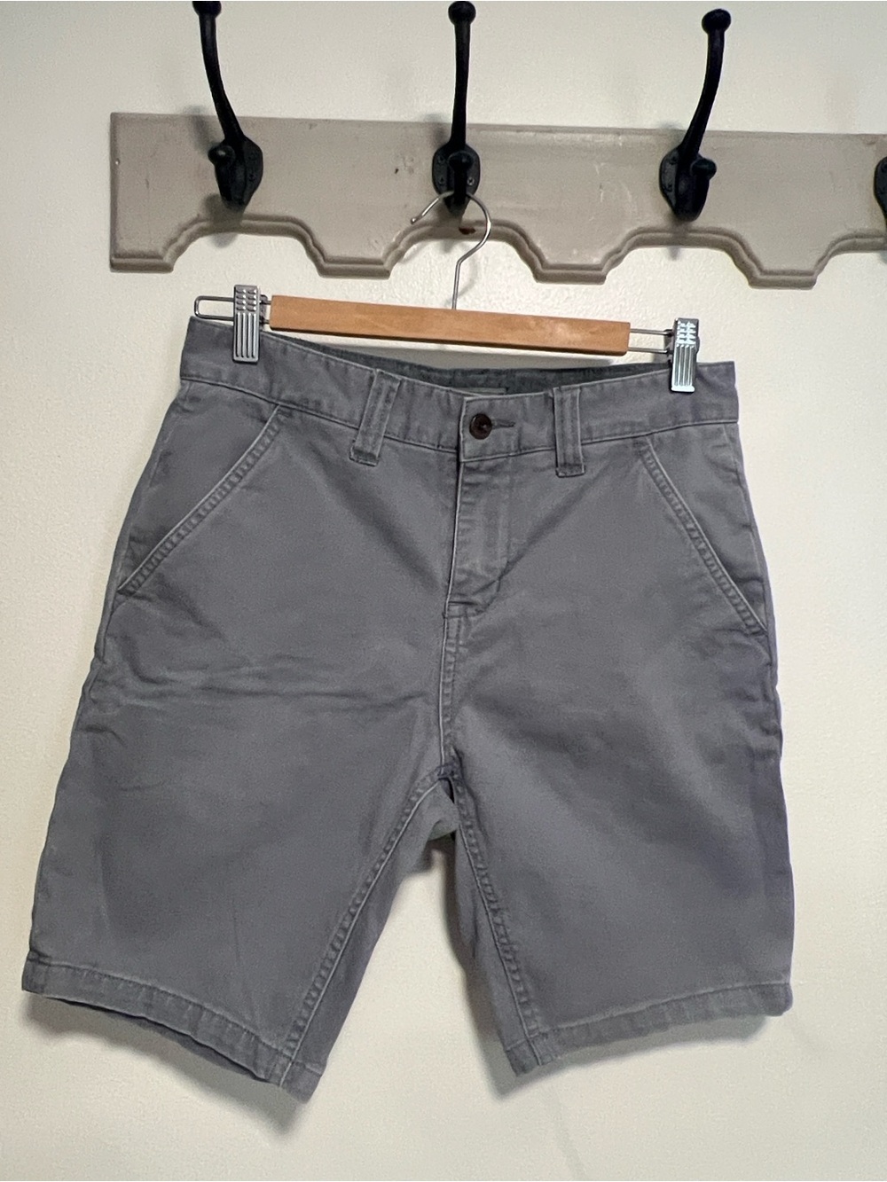Charles and a Half Gray Chino Flat front Shorts - Size 29